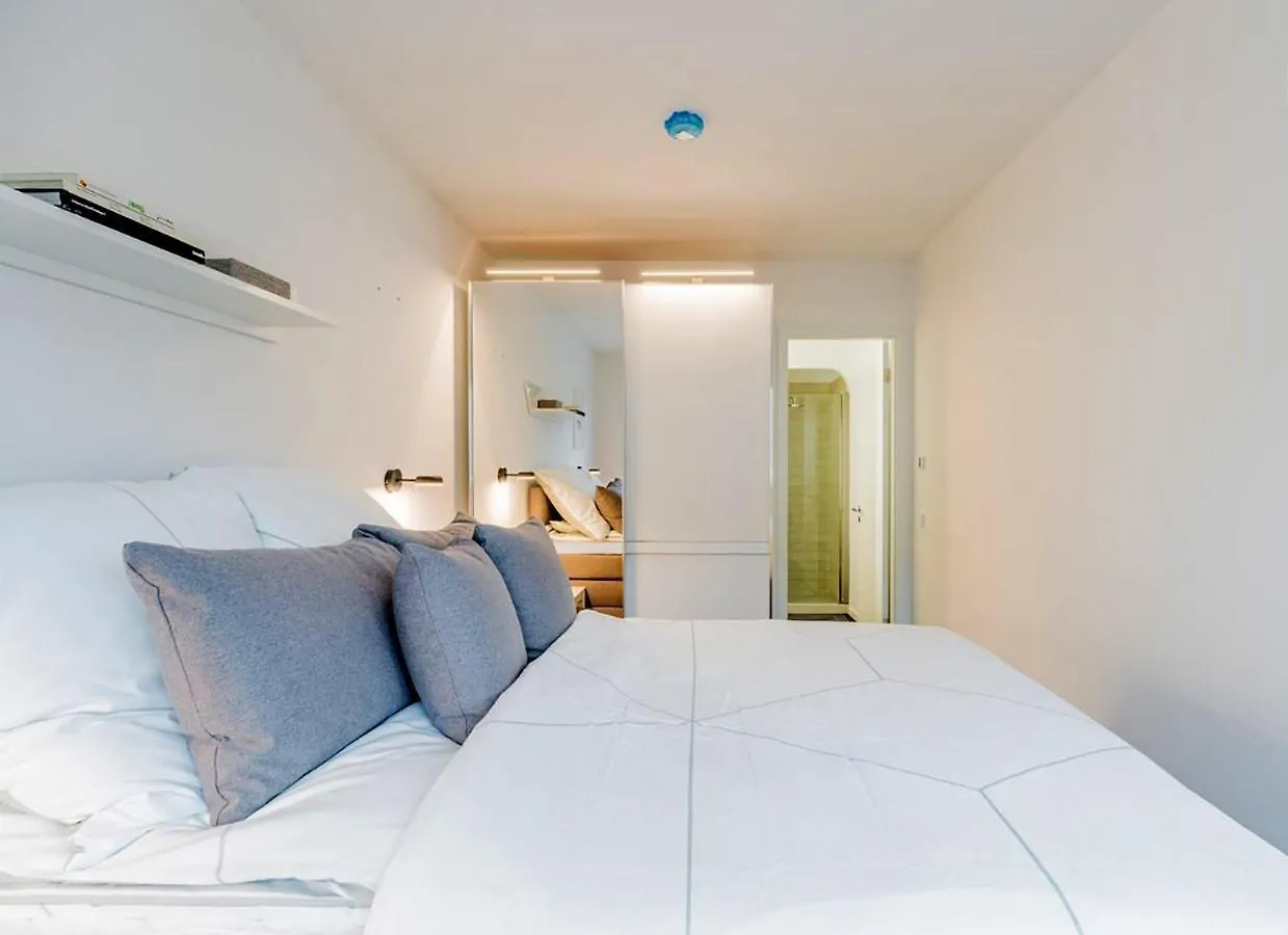 Aussergewohnliches Luxus-Apartment Direkt An Der Spree - Extraordinary Luxury Apartment Right At River Side ベルリン