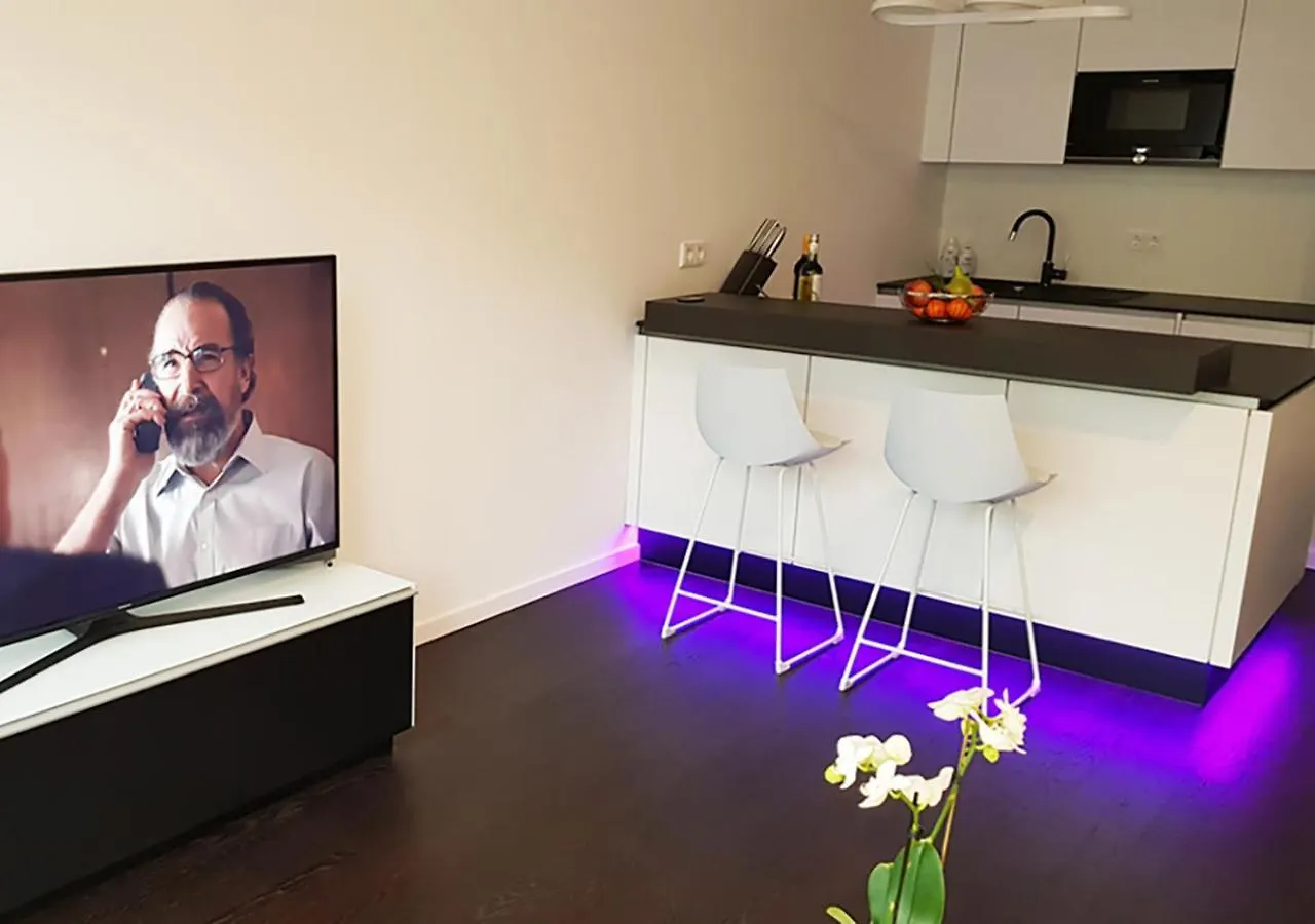Aussergewohnliches Luxus-Apartment Direkt An Der Spree - Extraordinary Luxury Apartment Right At River Side ベルリン